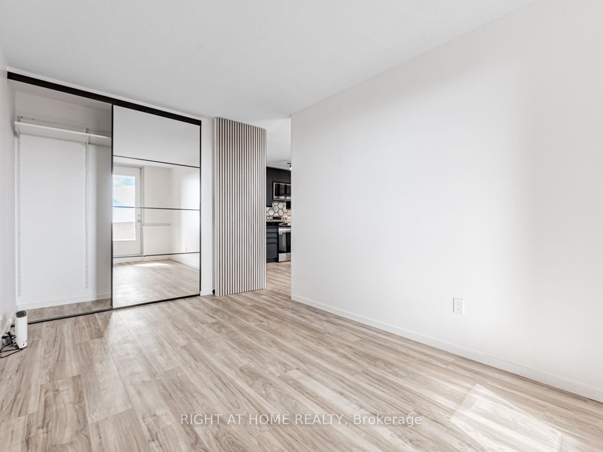 40 Homewood Ave, unit 2808 for rent - image #12