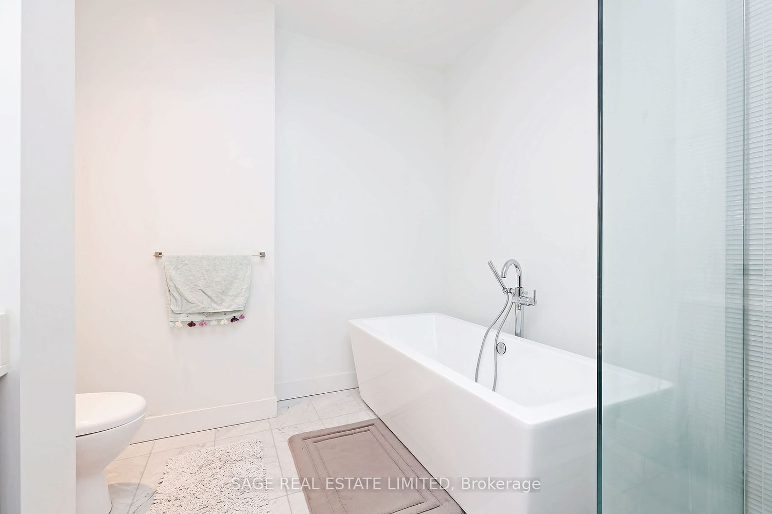 7 Grenville St, unit 5910 for rent - image #23