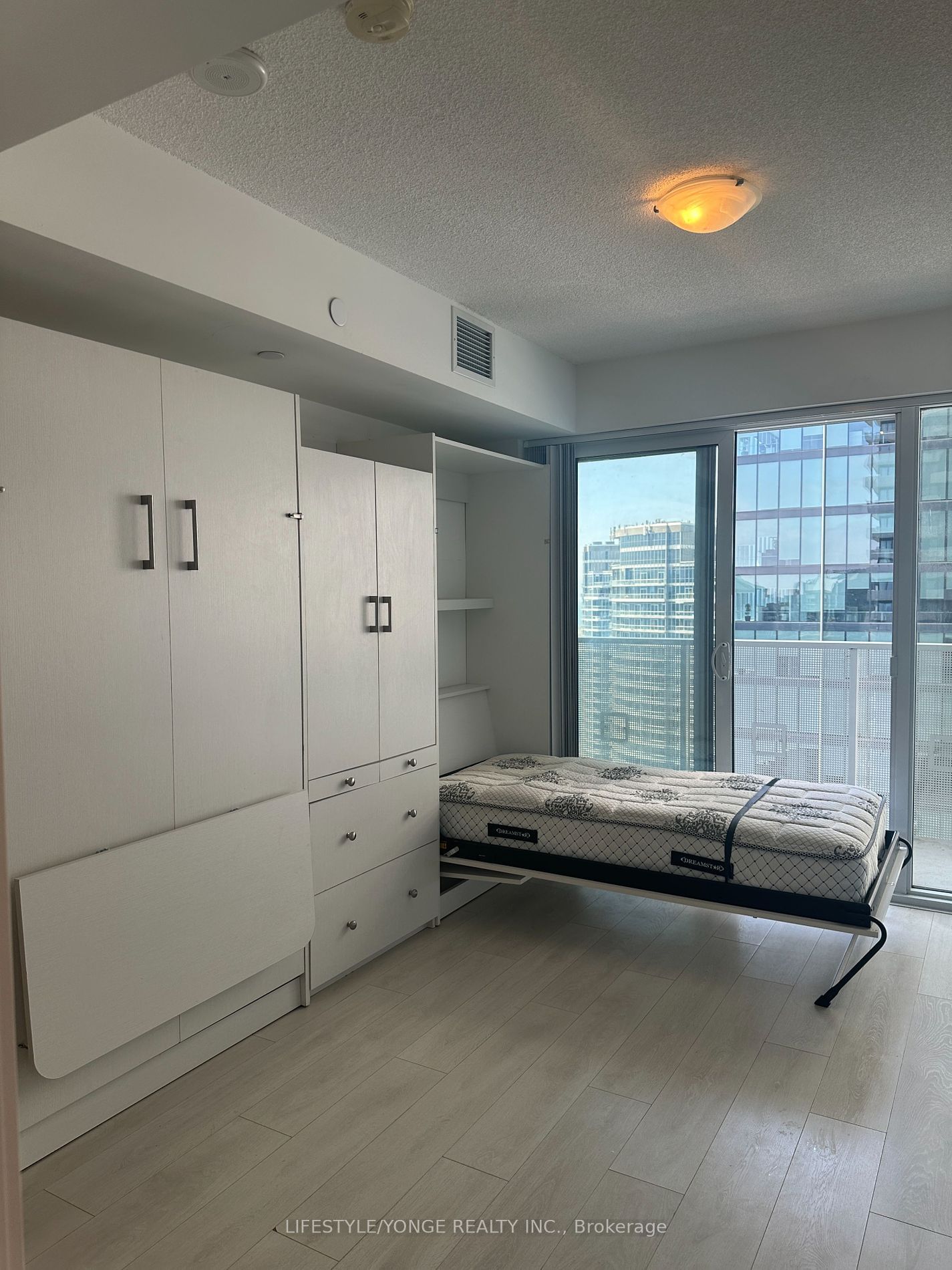 88 Harbour St W, unit 3511 for rent - image #3