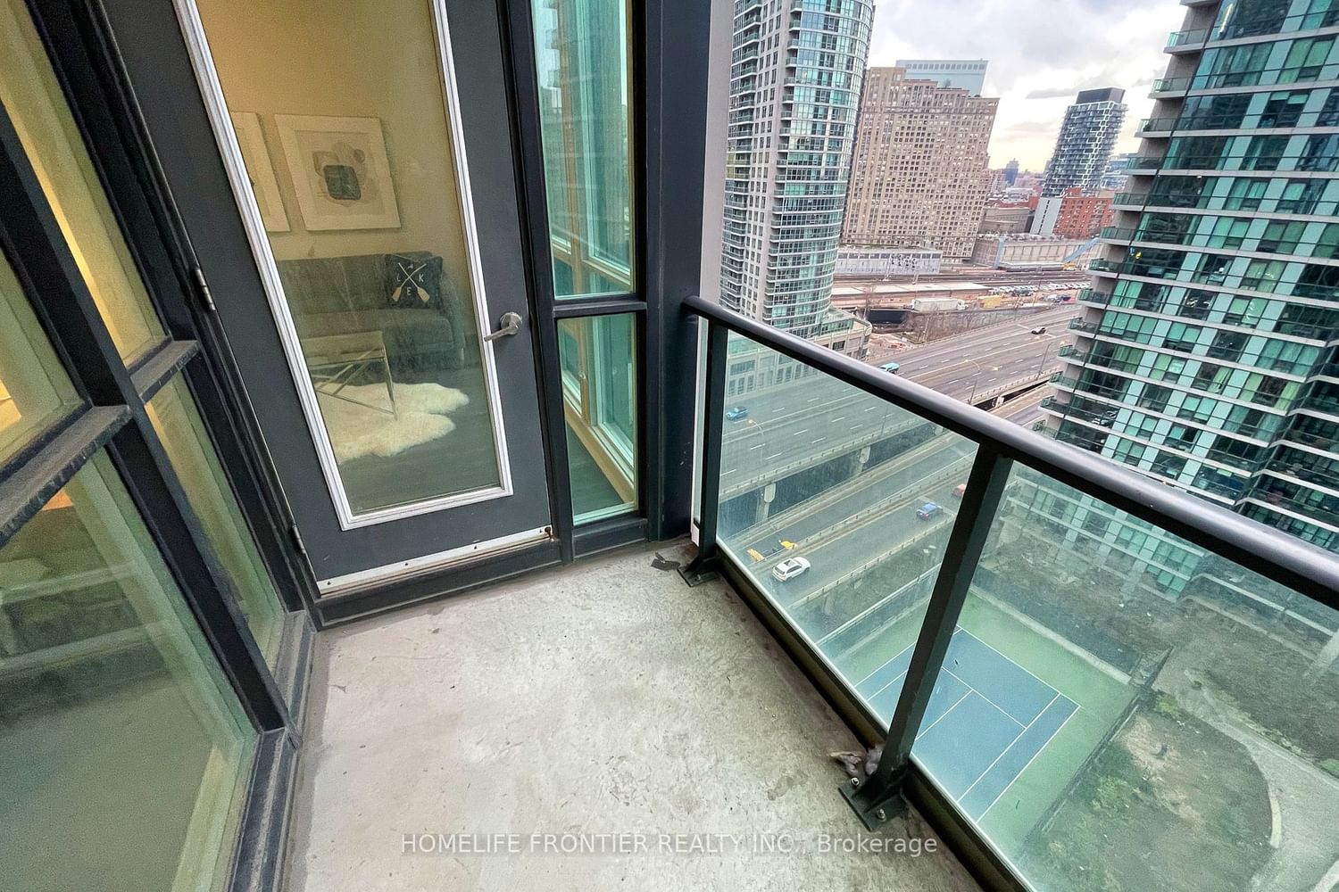 18 Harbour St, unit 1806 for sale - image #25