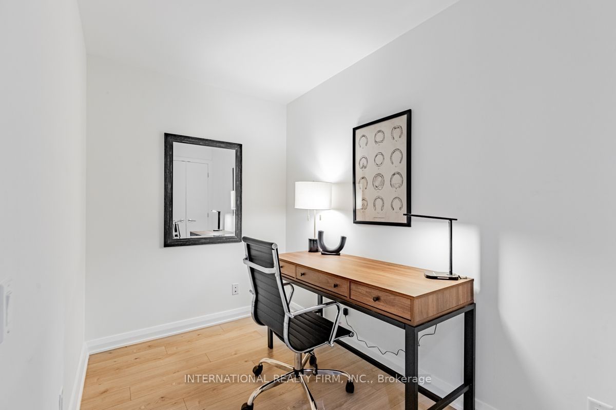 155 Yorkville Ave, unit 820 for sale - image #4