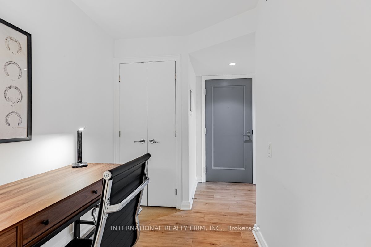 155 Yorkville Ave, unit 820 for sale - image #5