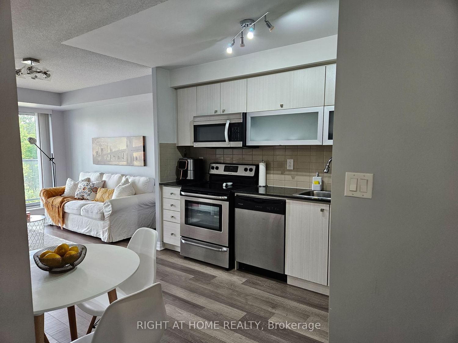 2015 Sheppard Ave E, unit 307 for sale - image #6