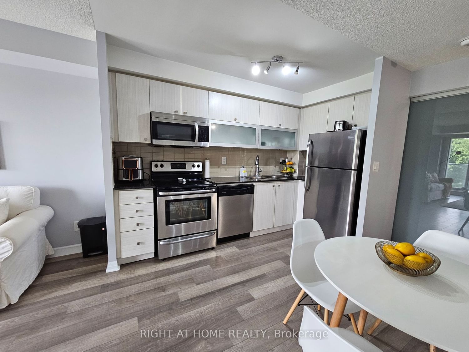 2015 Sheppard Ave E, unit 307 for sale - image #7