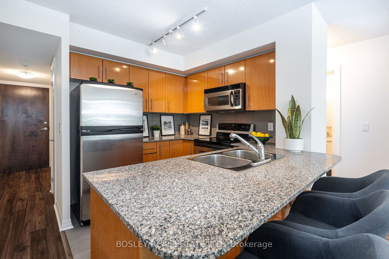 16 Yonge St, unit 1512 for sale - image #7