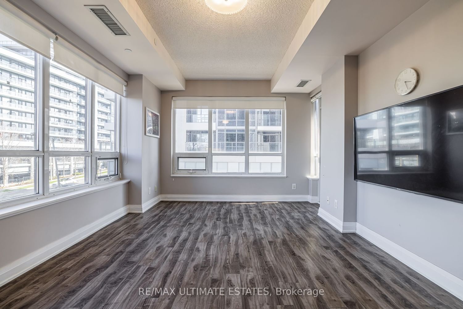 399 Spring Garden Ave, unit 222 for sale - image #4