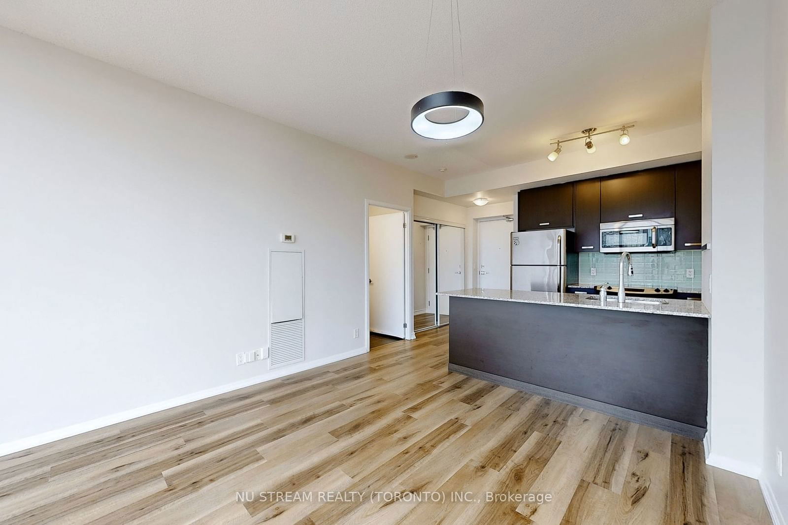 832 Bay St, unit 2904 for sale - image #11