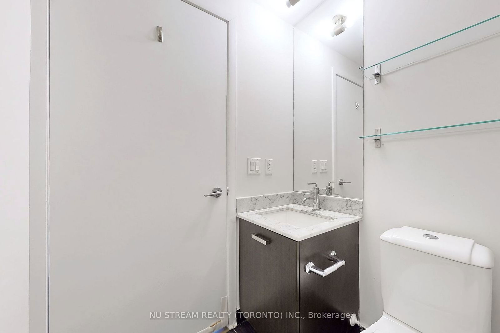 832 Bay St, unit 2904 for sale - image #19