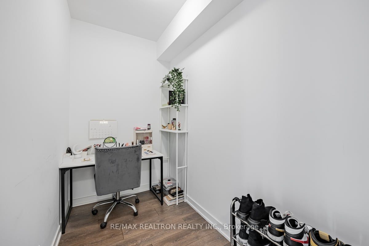 609 Avenue Rd, unit 1607 for sale - image #3