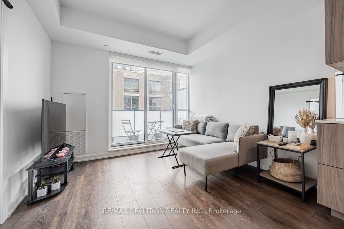 609 Avenue Rd, unit 1607 for sale - image #5