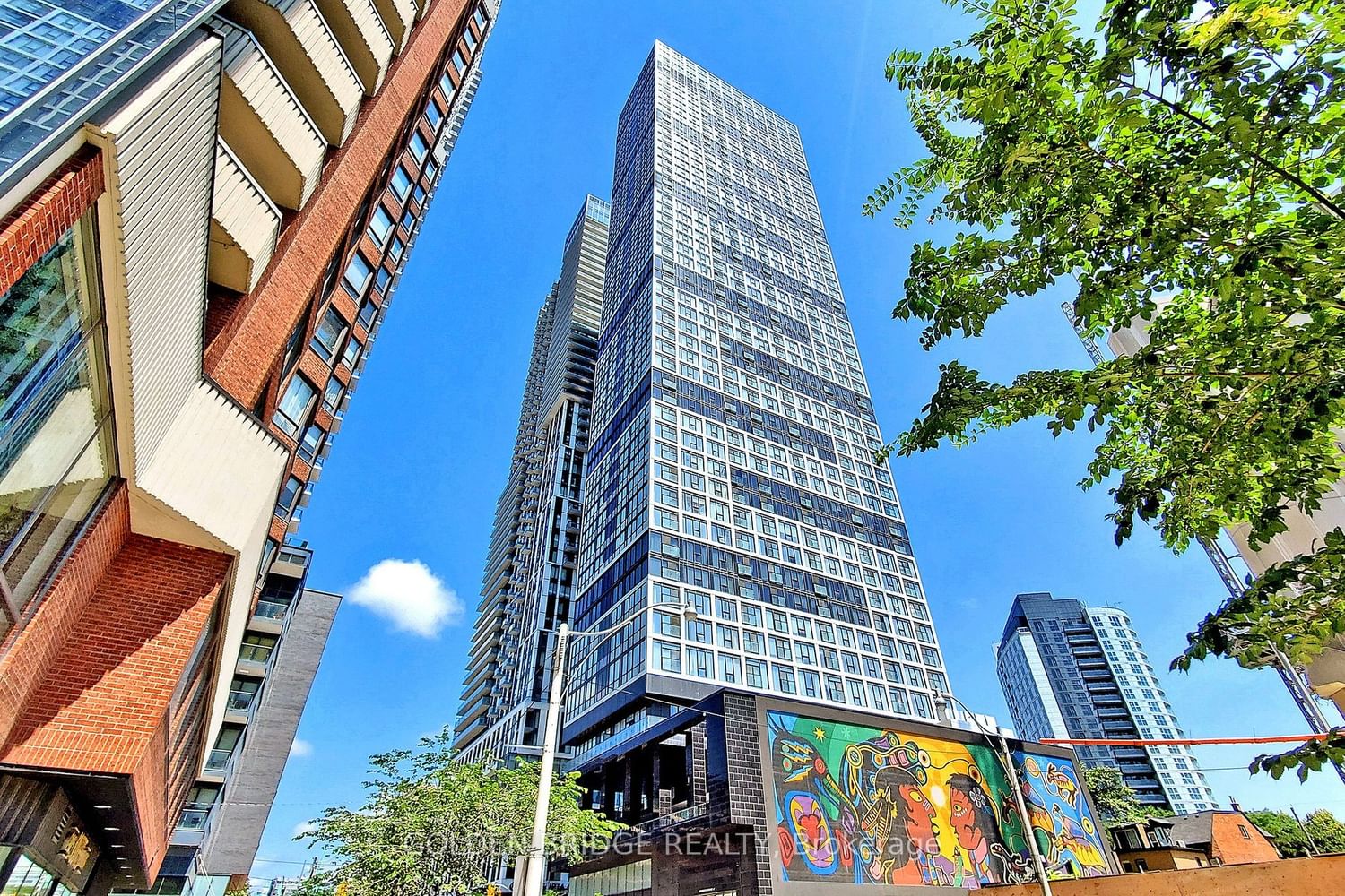 251 Jarvis St, unit 2410 for sale - image #2