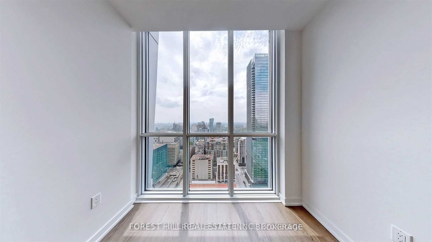 1 Yorkville Ave, unit 3202 for rent - image #4