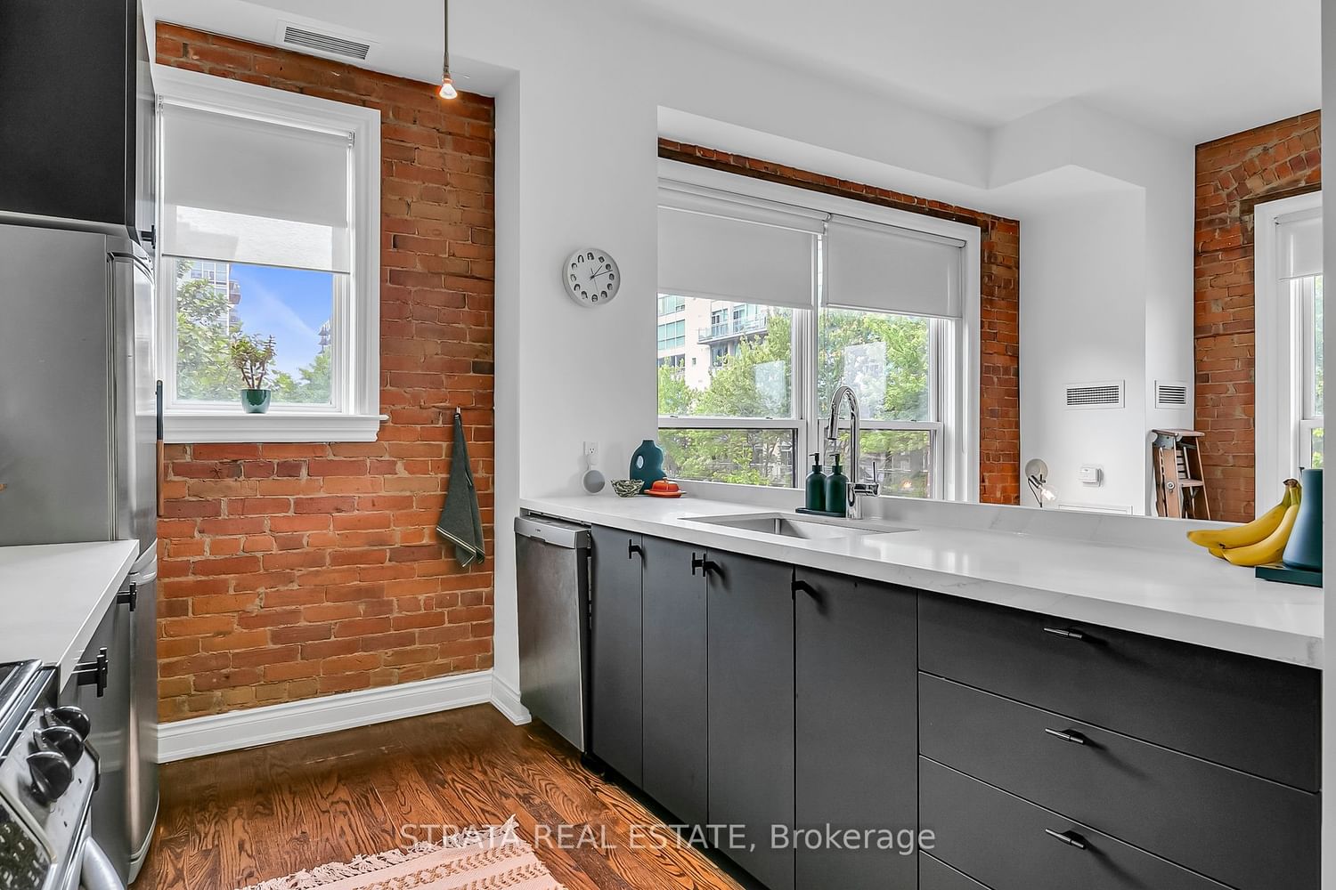 915 King St W, unit 306 for sale - image #11