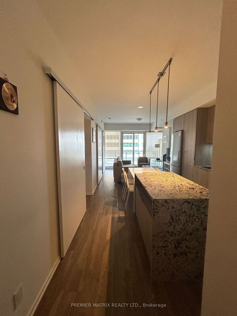 1 Bloor St E, unit 3511 for rent - image #1