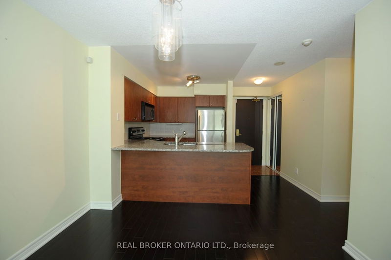 30 Grand Trunk Cres, unit 509 for sale - image #1