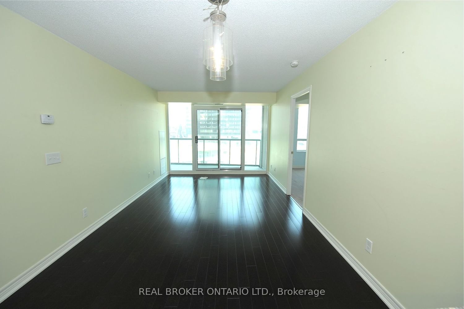 30 Grand Trunk Cres, unit 509 for sale - image #3