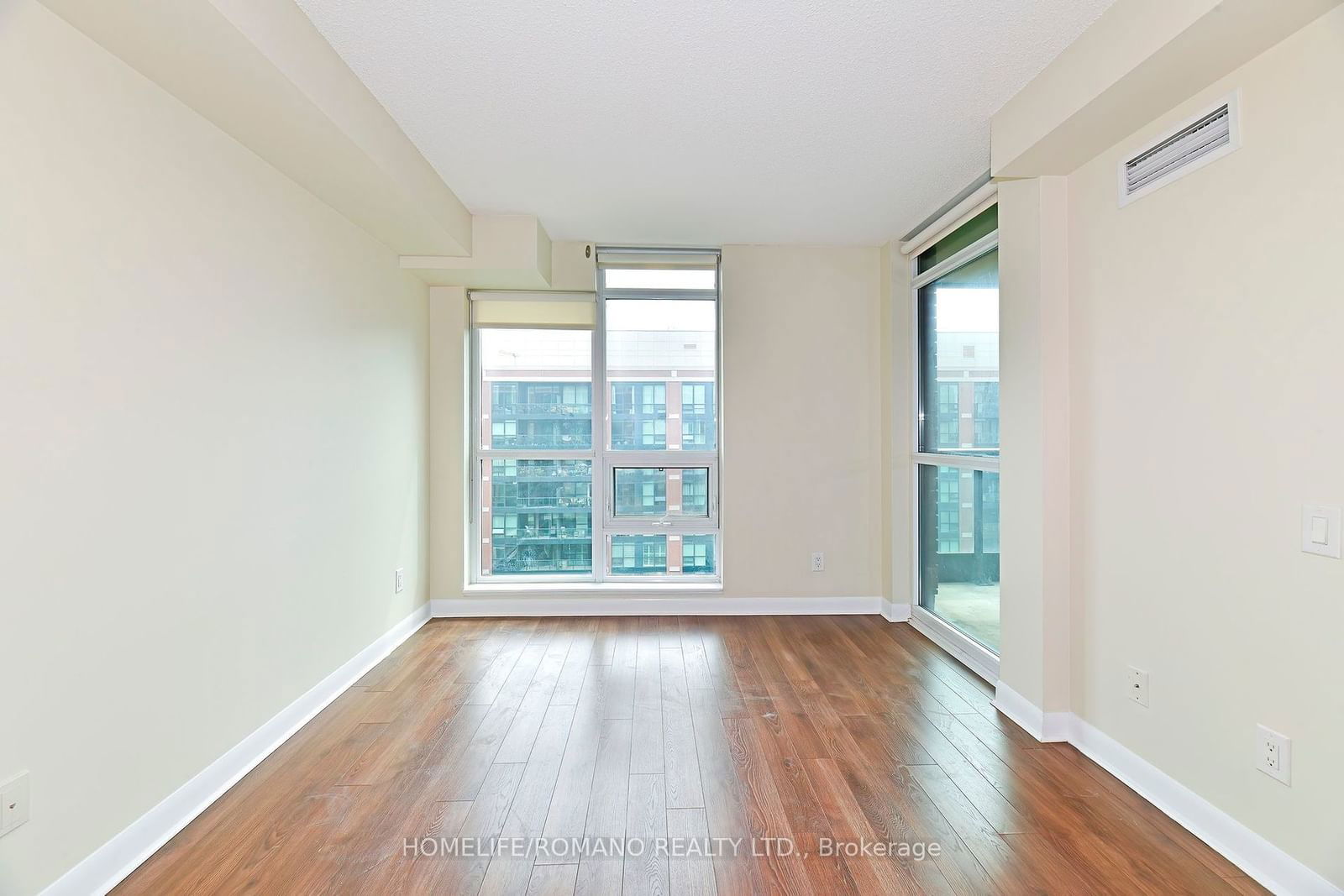 525 Wilson Ave, unit 834 for sale