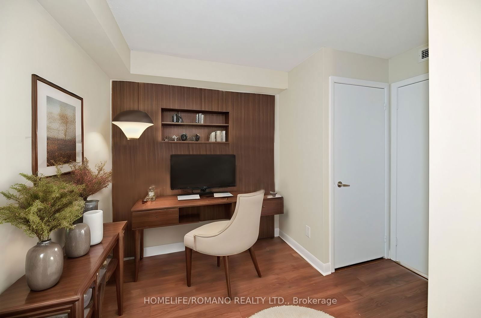 525 Wilson Ave, unit 834 for sale - image #4