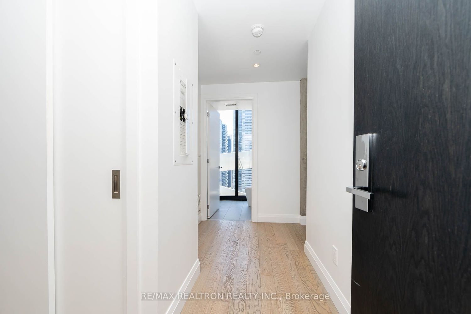 224 King St W, unit 2606 for sale - image #6