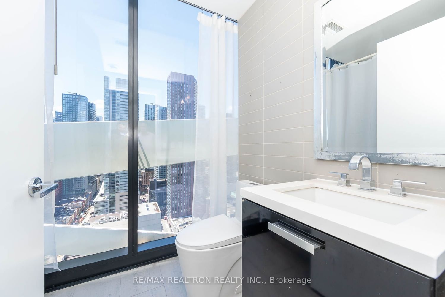 224 King St W, unit 2606 for sale - image #7