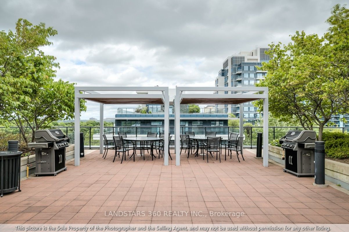 21 Clairtrell Rd, unit 220 for sale - image #19