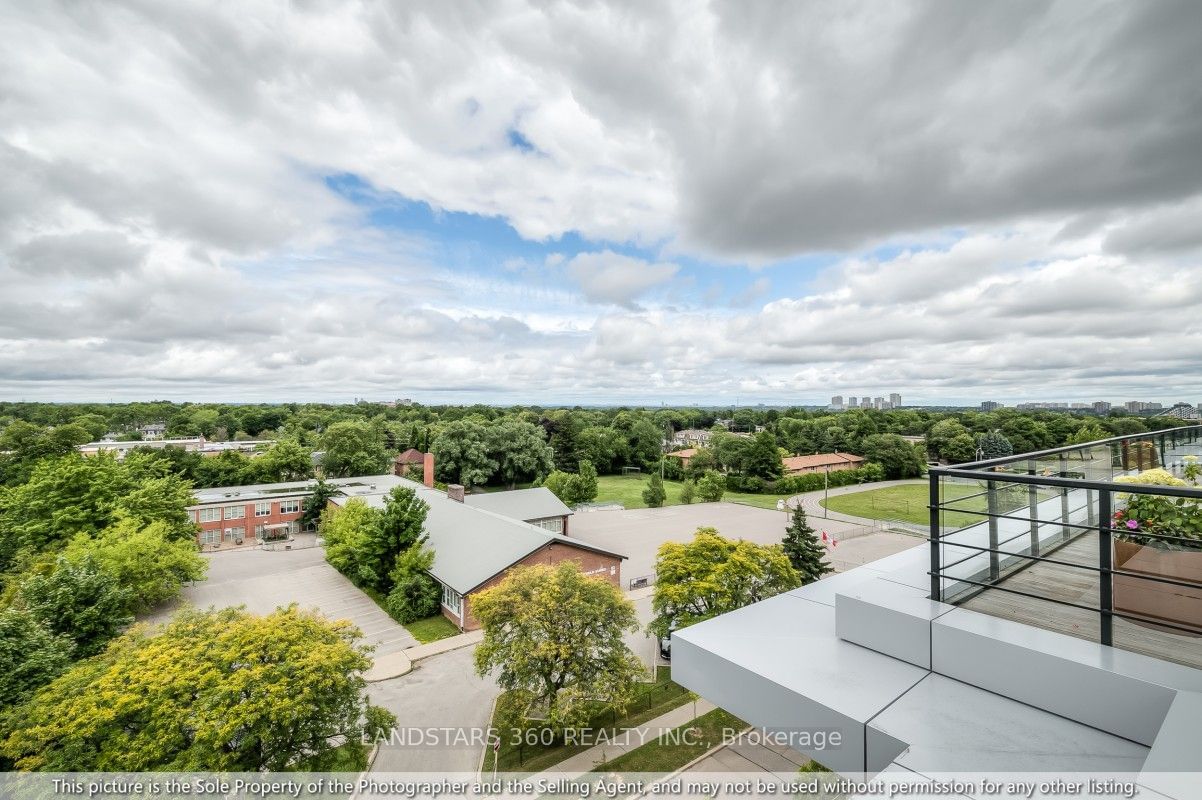 21 Clairtrell Rd, unit 220 for sale - image #22