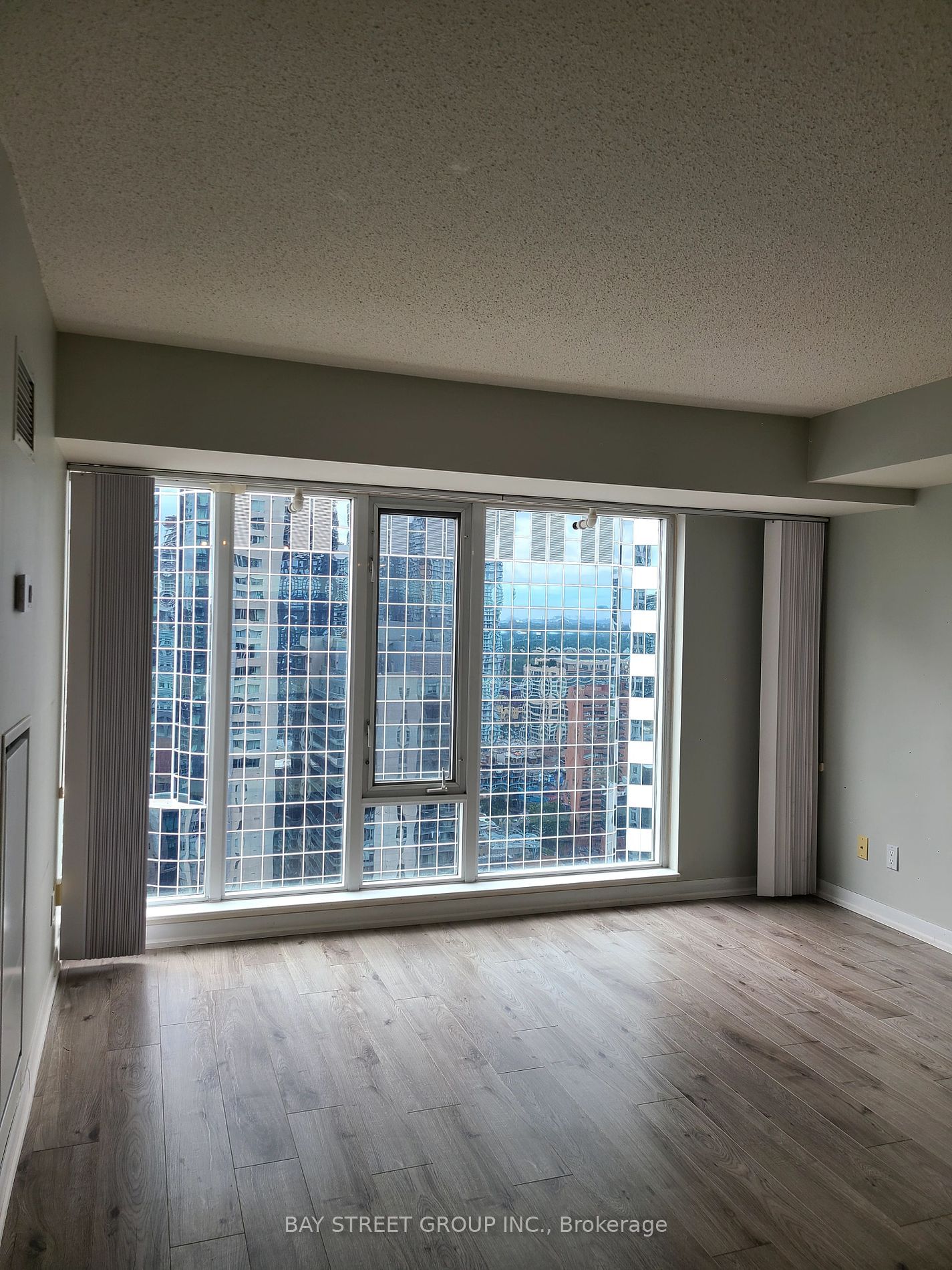 210 Victoria St, unit 2610 for sale - image #11