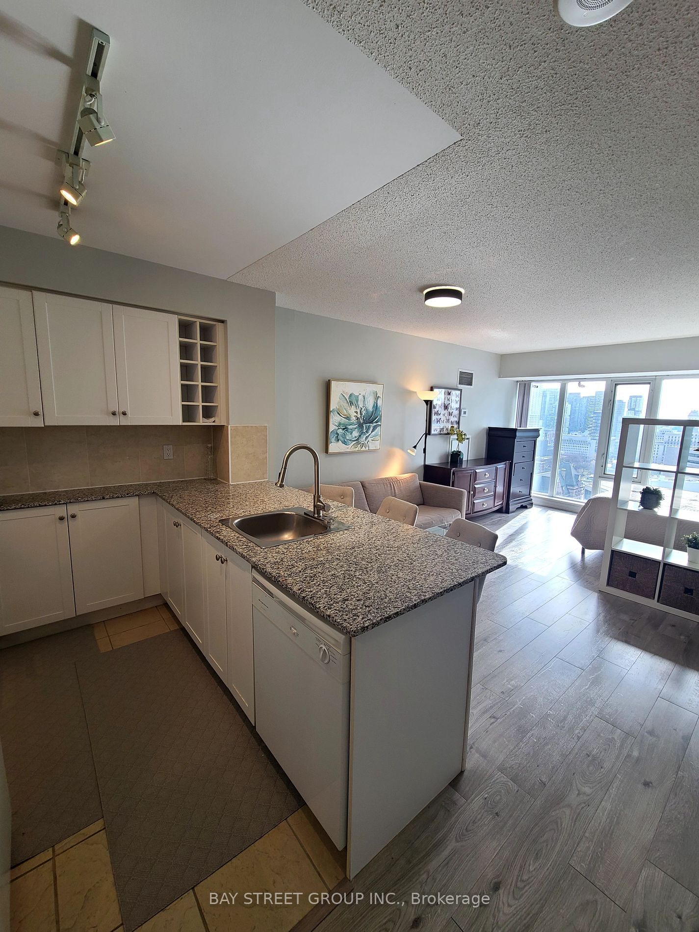 210 Victoria St, unit 2610 for sale - image #6