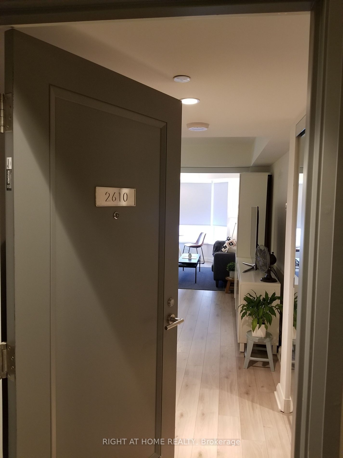 155 YORKVILLE Ave, unit 2610 for rent - image #2