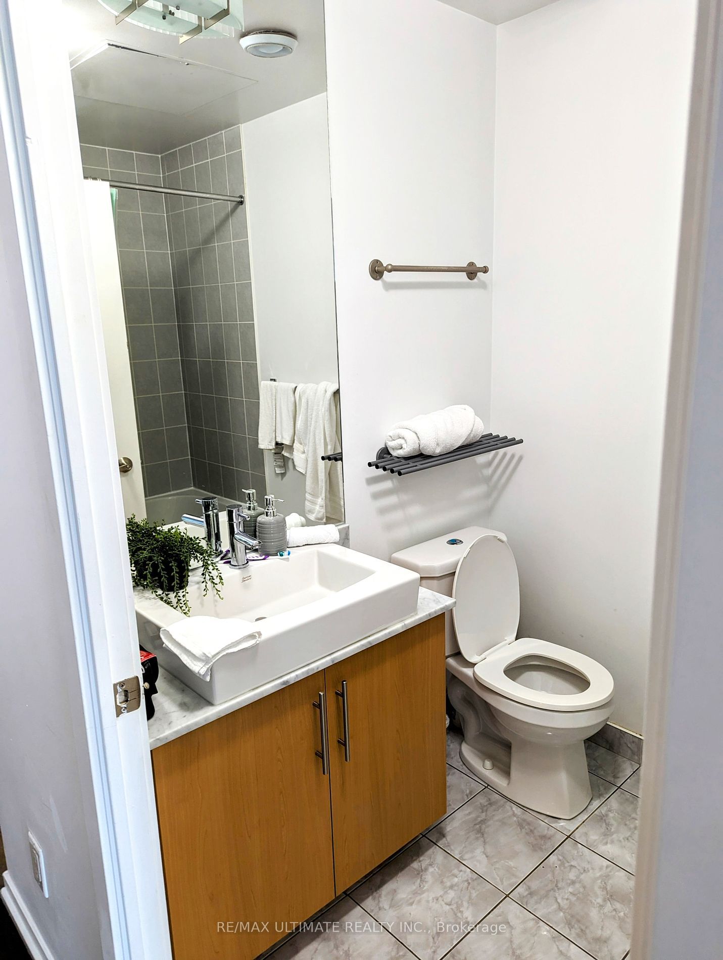 65 Bremner Blvd, unit 4106 for sale - image #7