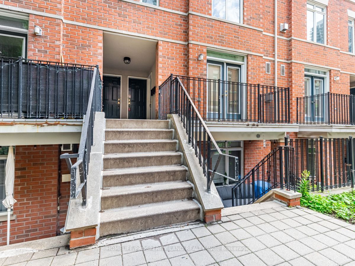 415 Jarvis St, unit 331 for sale - image #3