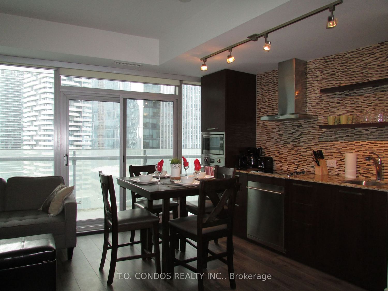 12 York St, unit 1901 for sale - image #13