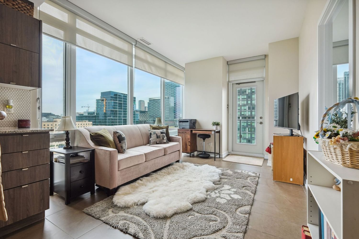 170 Fort York Blvd, unit 1104 for sale - image #10