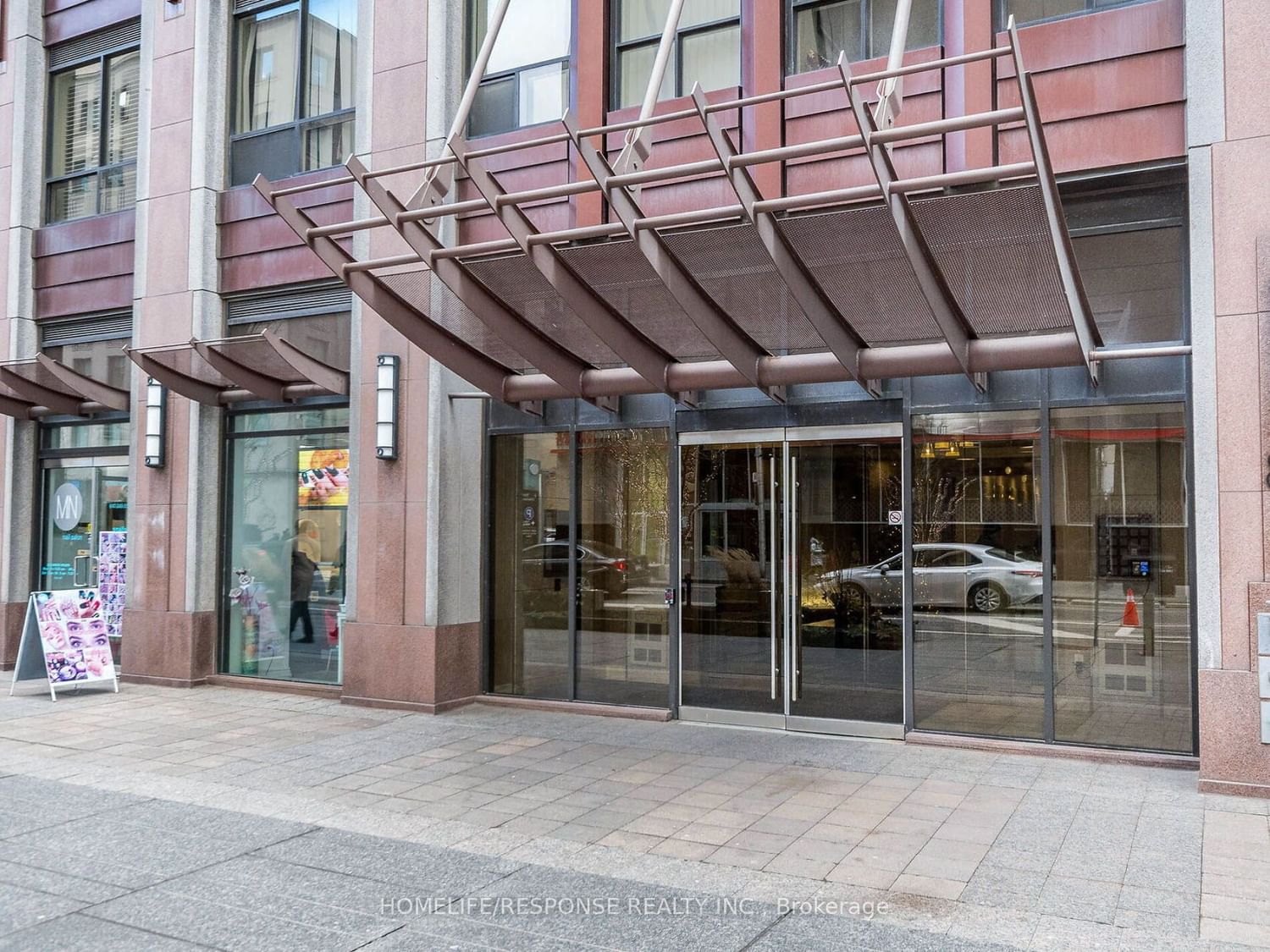 85 BLOOR St E, unit 802 for sale - image #3