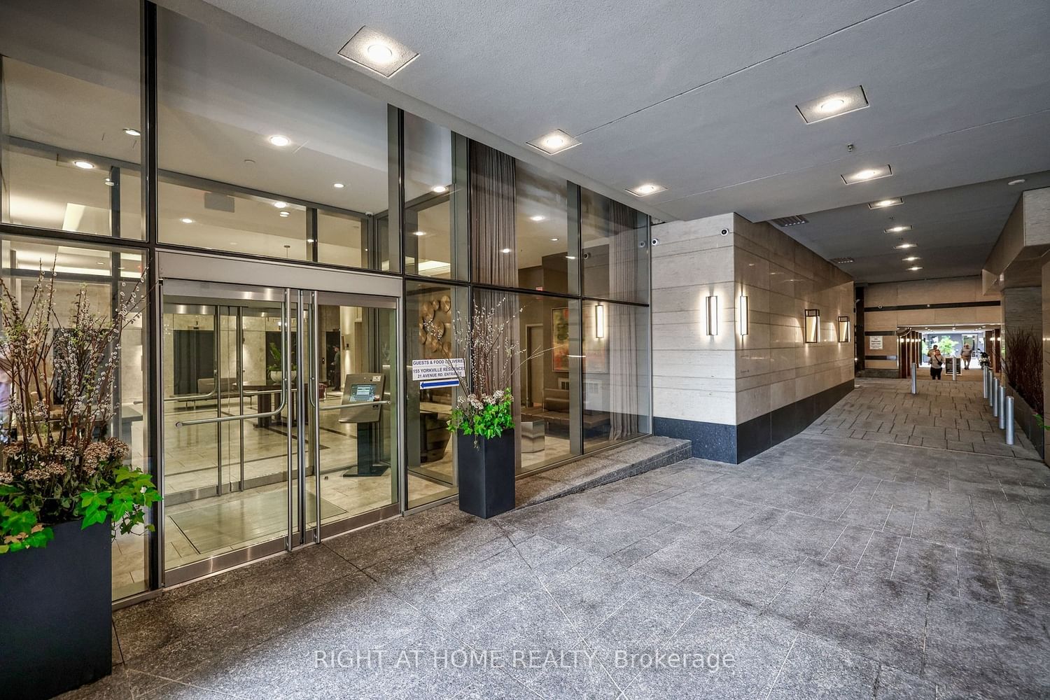 155 Yorkville Ave, unit 2720 for sale - image #22