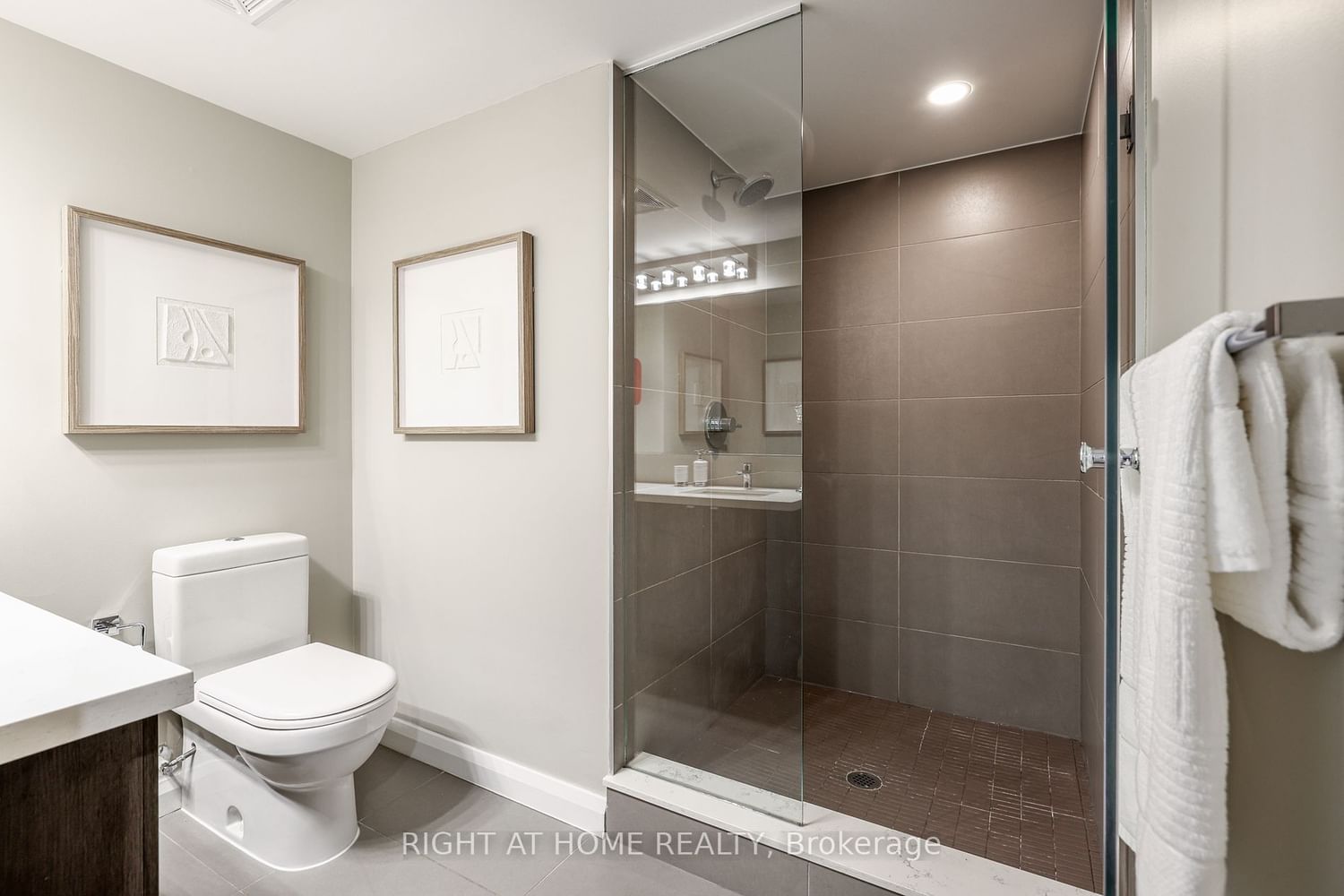 155 Yorkville Ave, unit 2720 for sale - image #4