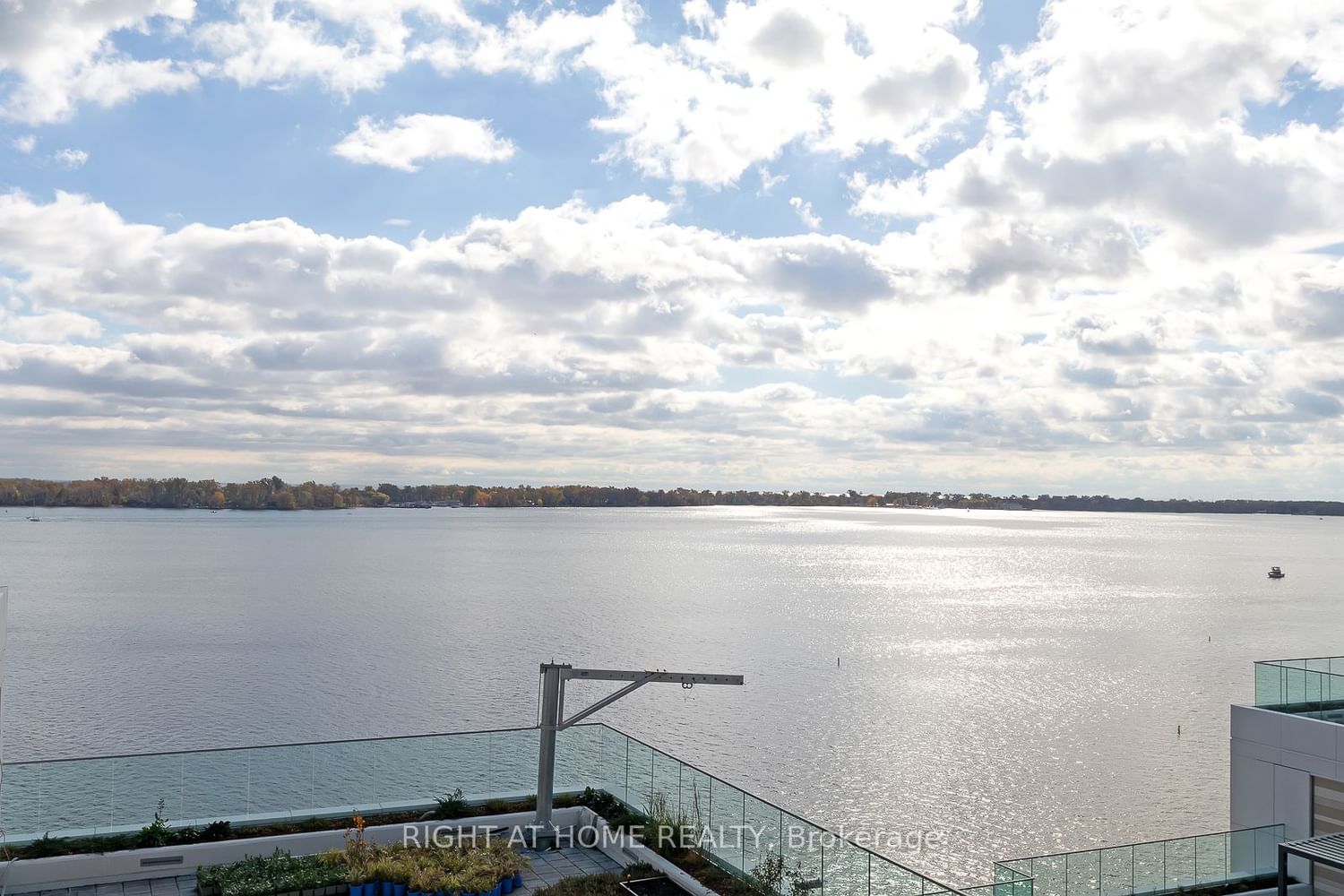 118 Merchants' Wharf, unit 912 for sale - image #12