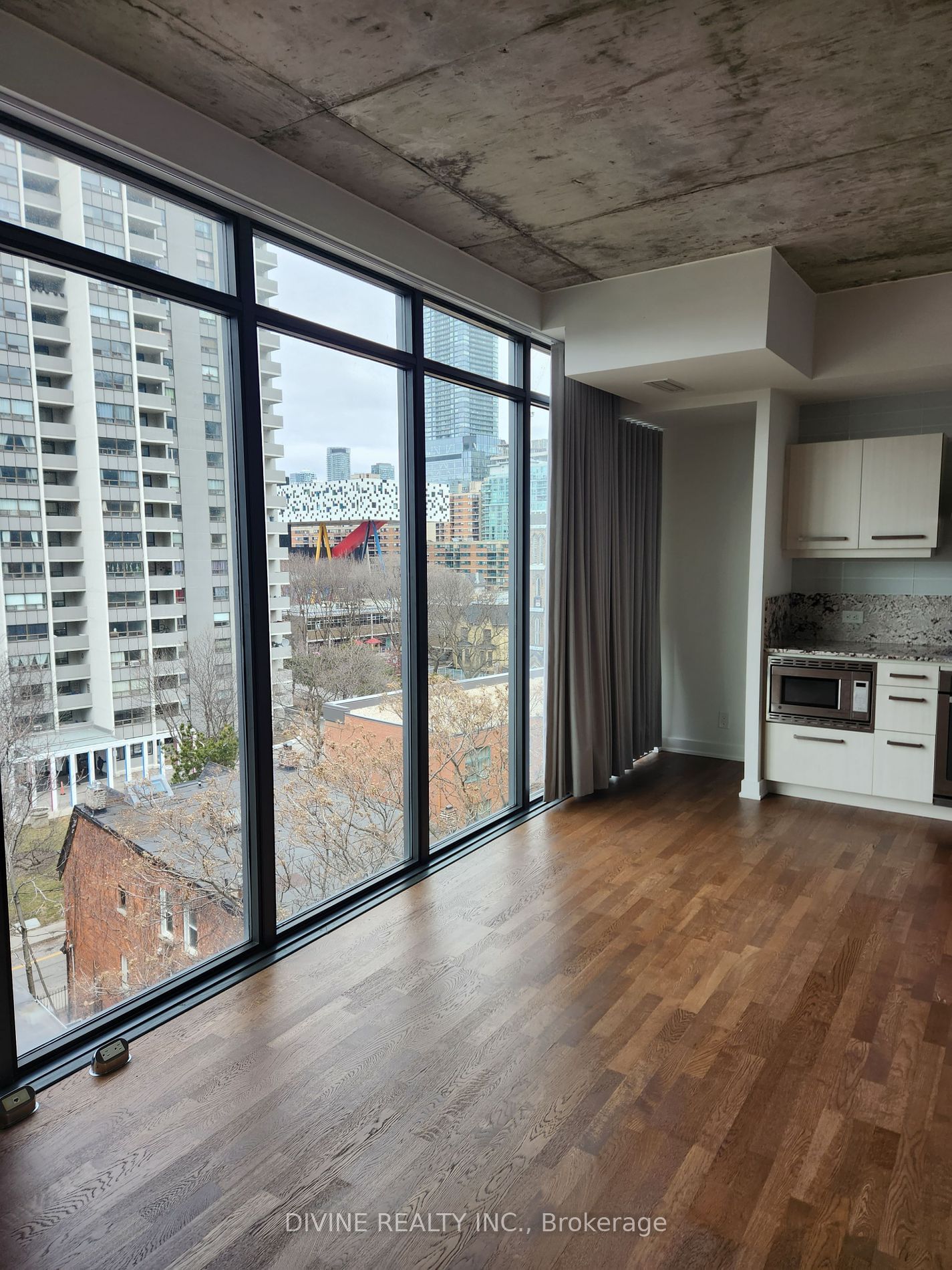 15 Beverley St, unit 803 for sale - image #8