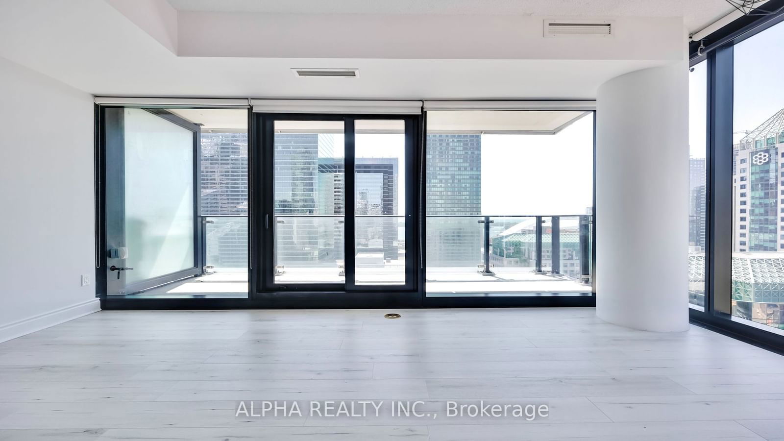 224 King St W, unit 2506 for sale - image #11