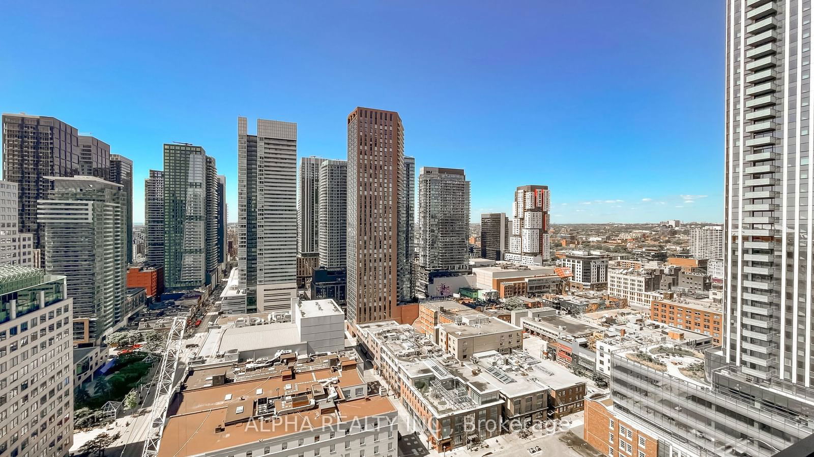 224 King St W, unit 2506 for sale