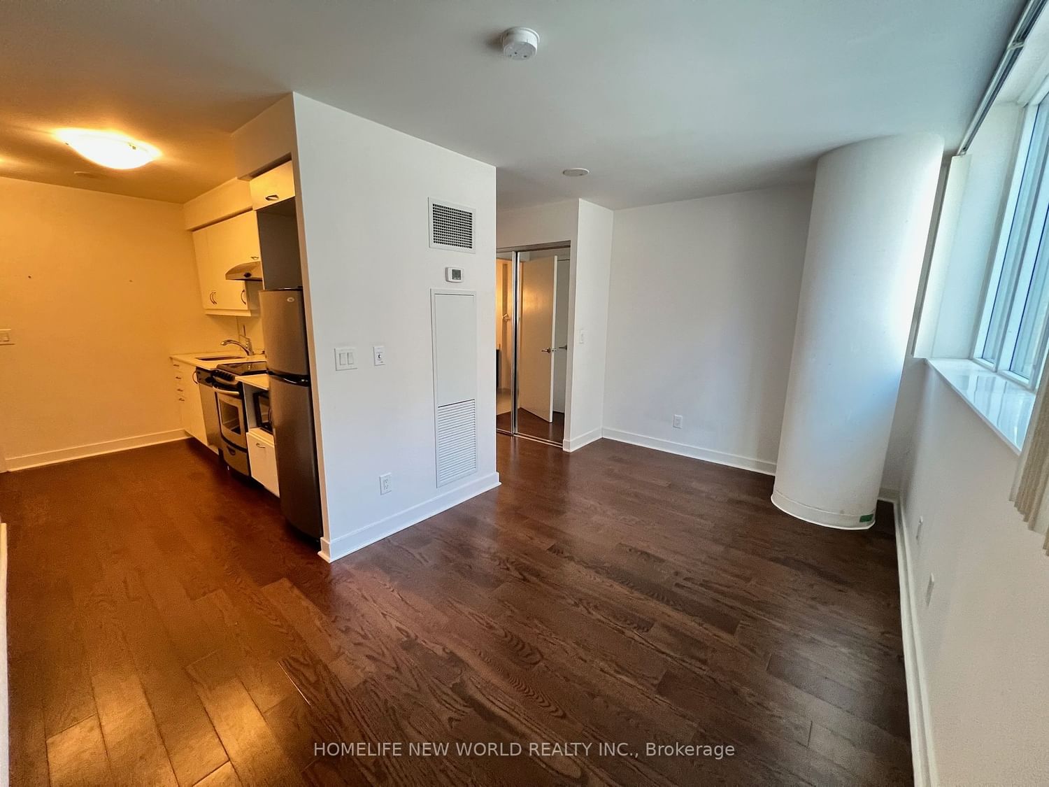 320 Richmond St E, unit 404 for sale