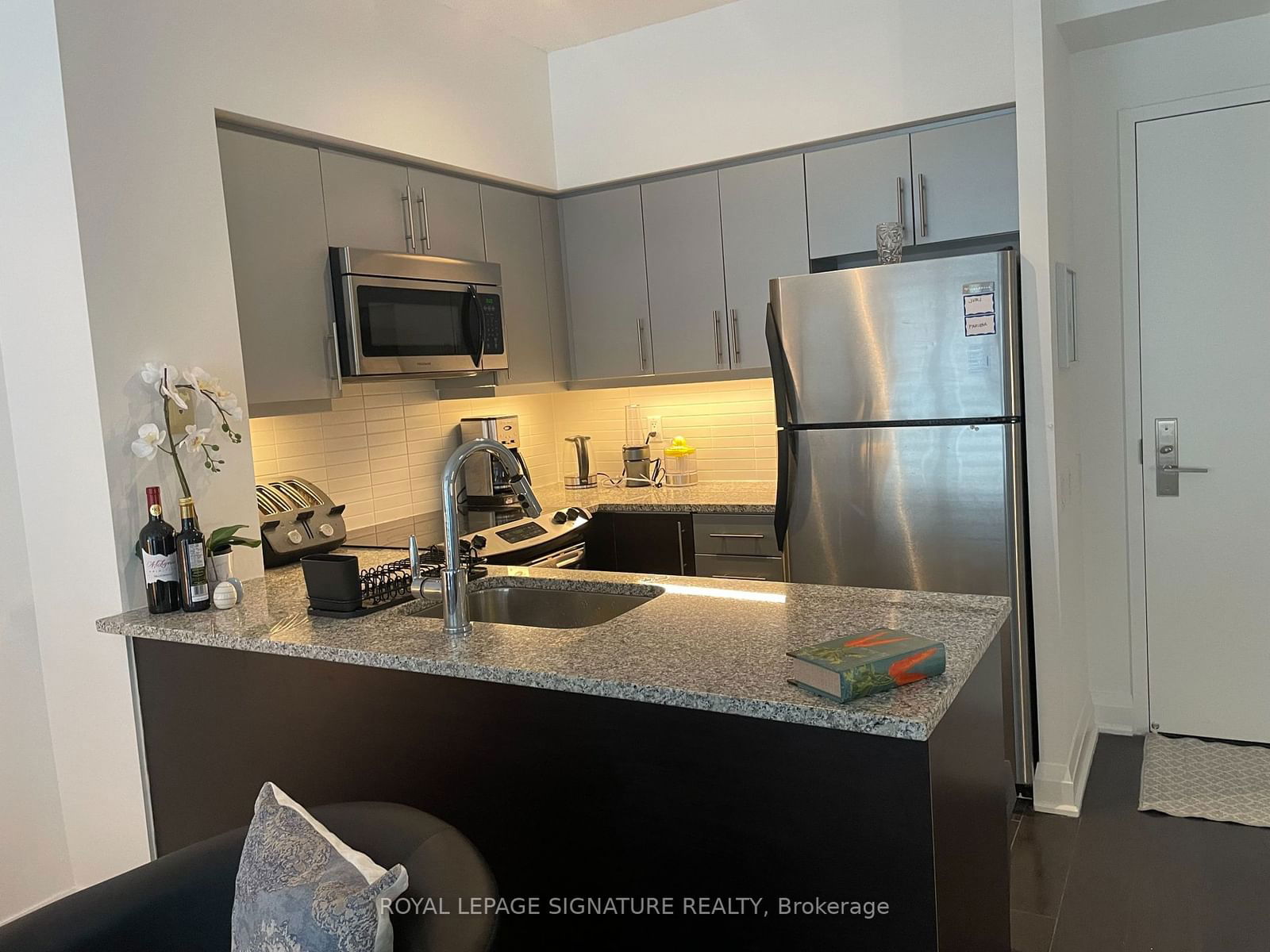 83 Redpath Ave, unit 1701 for rent - image #6