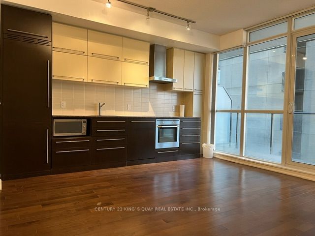 770 Bay St, unit 909 for sale - image #14