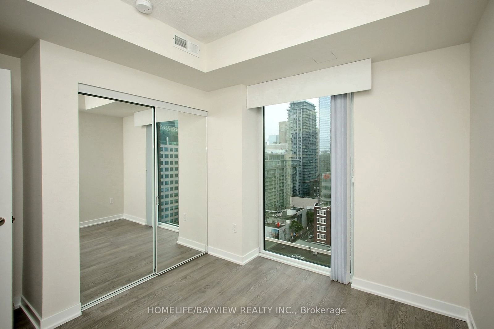 99 John St, unit 1509 for sale - image #11