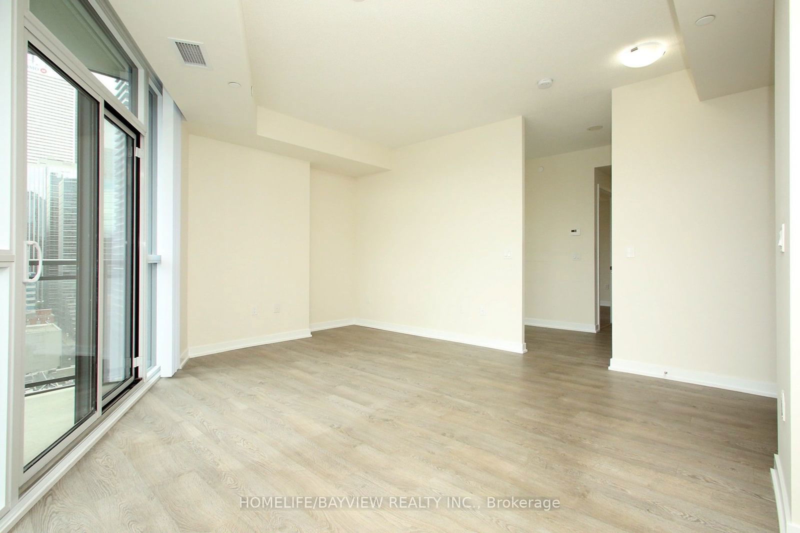 99 John St, unit 1509 for sale - image #5