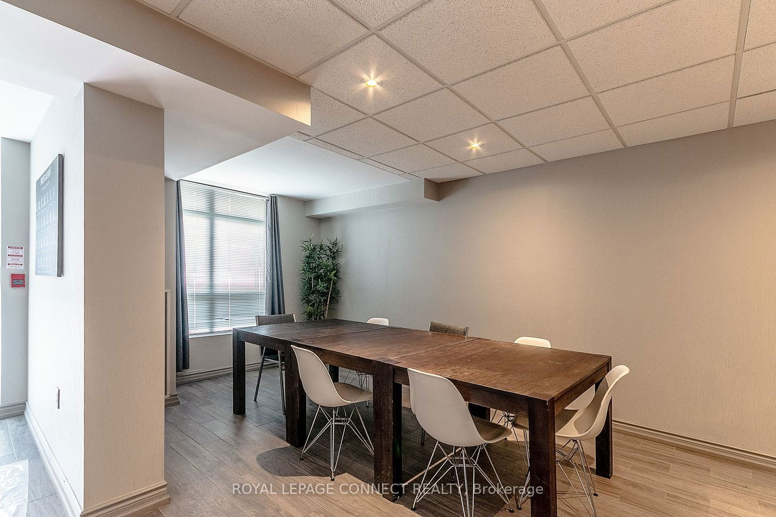 330 Adelaide St E, unit 302 for sale