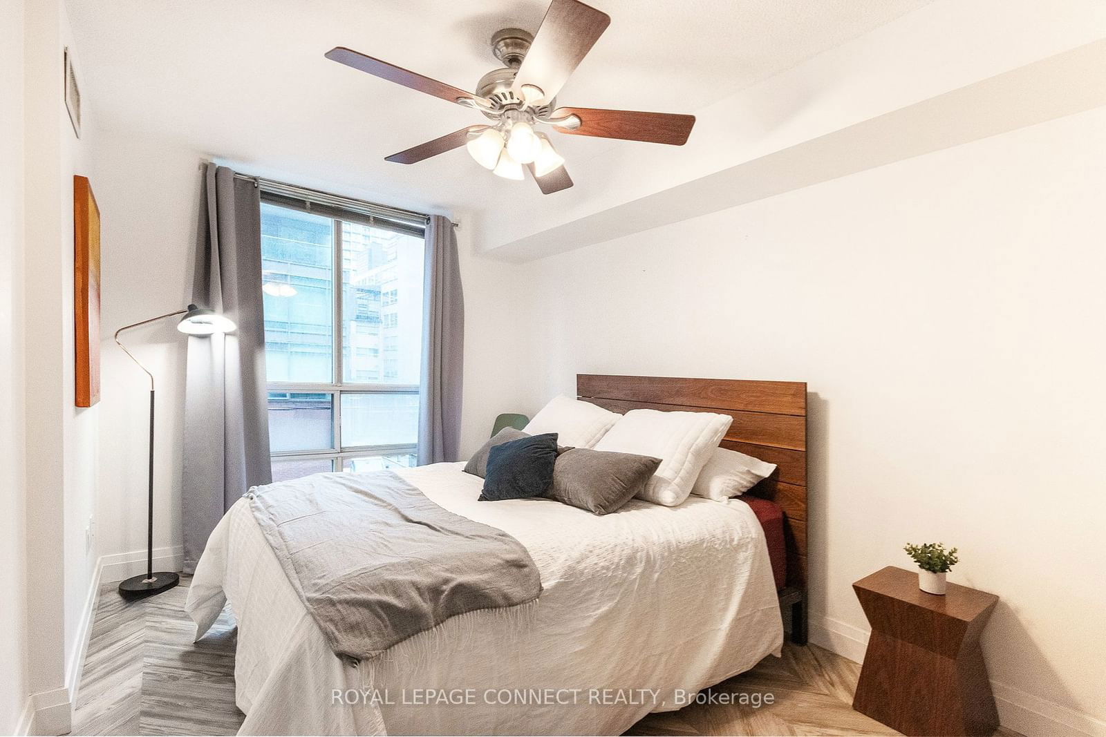 330 Adelaide St E, unit 302 for sale - image #8