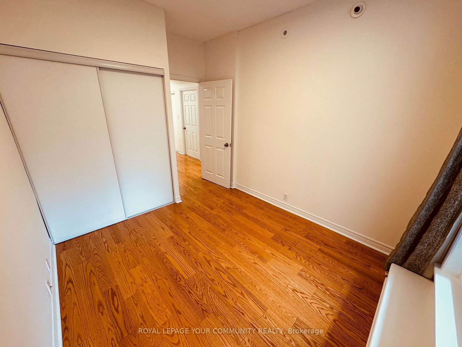 207 Wellesley St E, unit 103 for rent - image #3