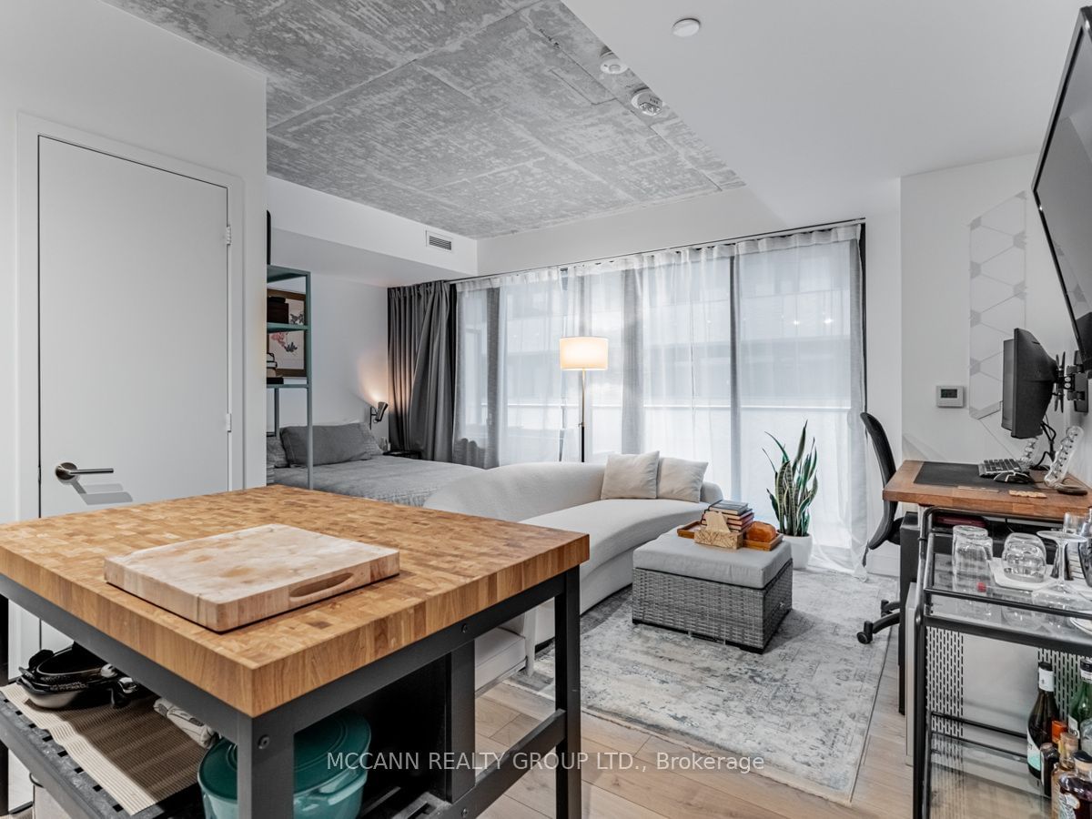 161 Roehampton Ave, unit 332 for sale - image #10