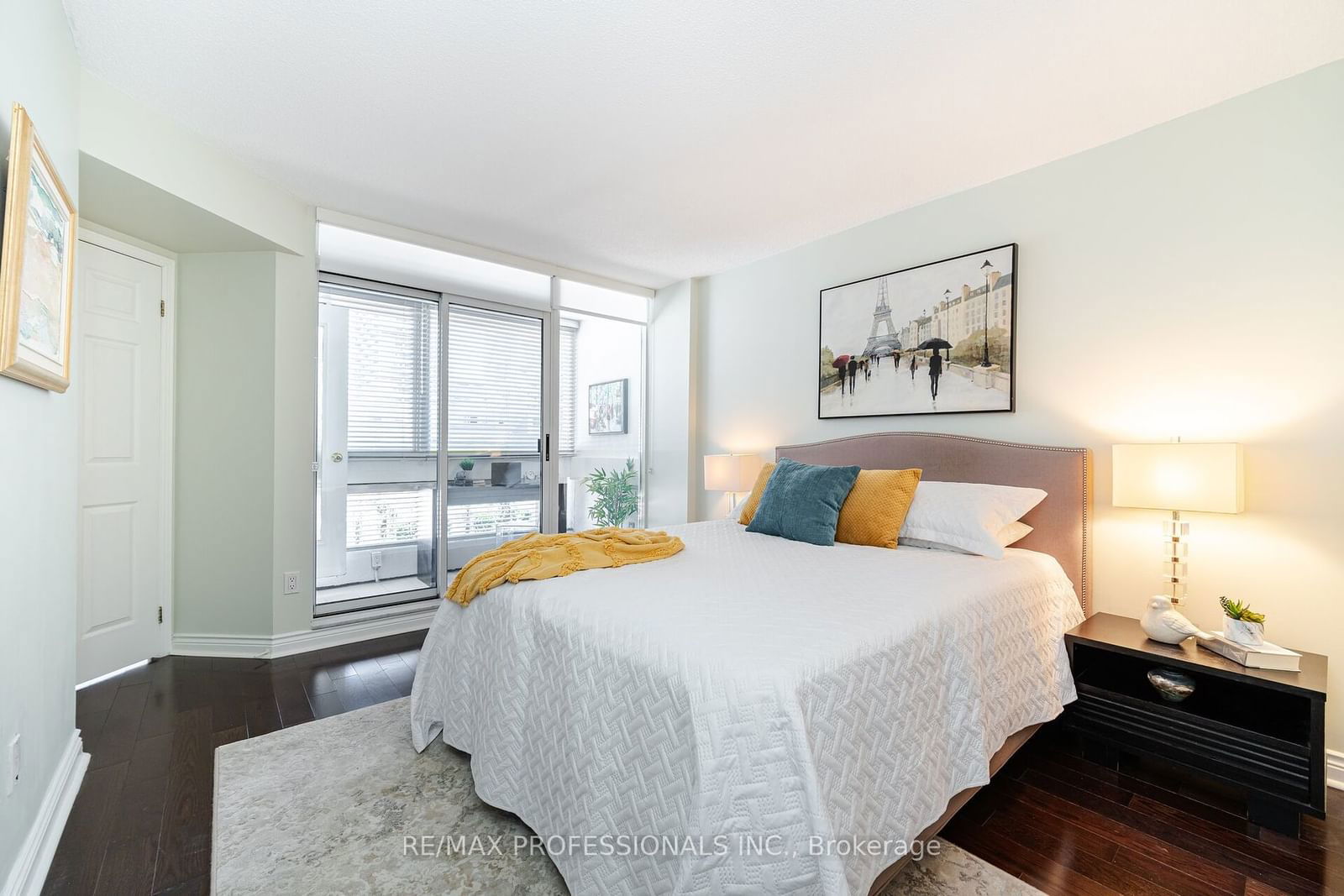 7 Broadway Ave, unit 301 for sale - image #21